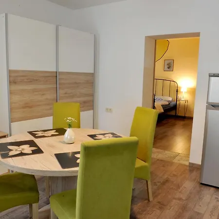 Hotel Gostilna In Prenocisca Brancurnik 3*