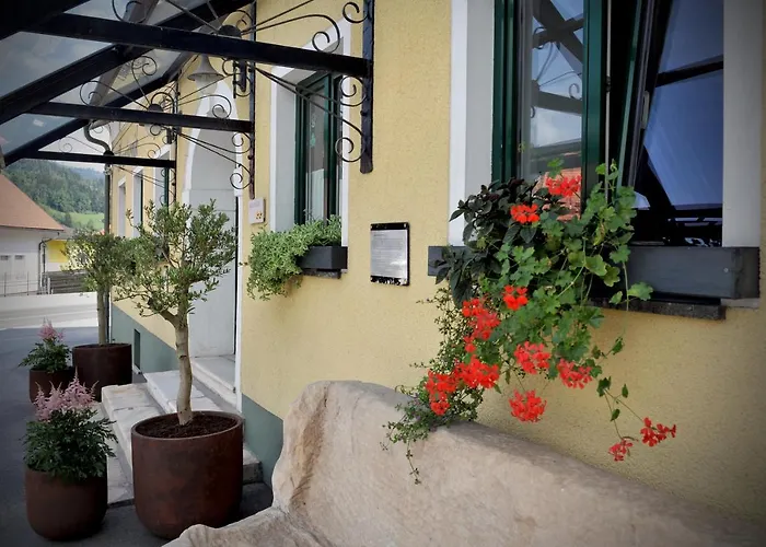 Gostilna In Prenocisca Brancurnik 3*